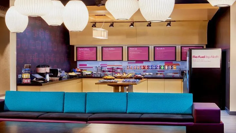 Aloft New York Laguardia Airport Hotel